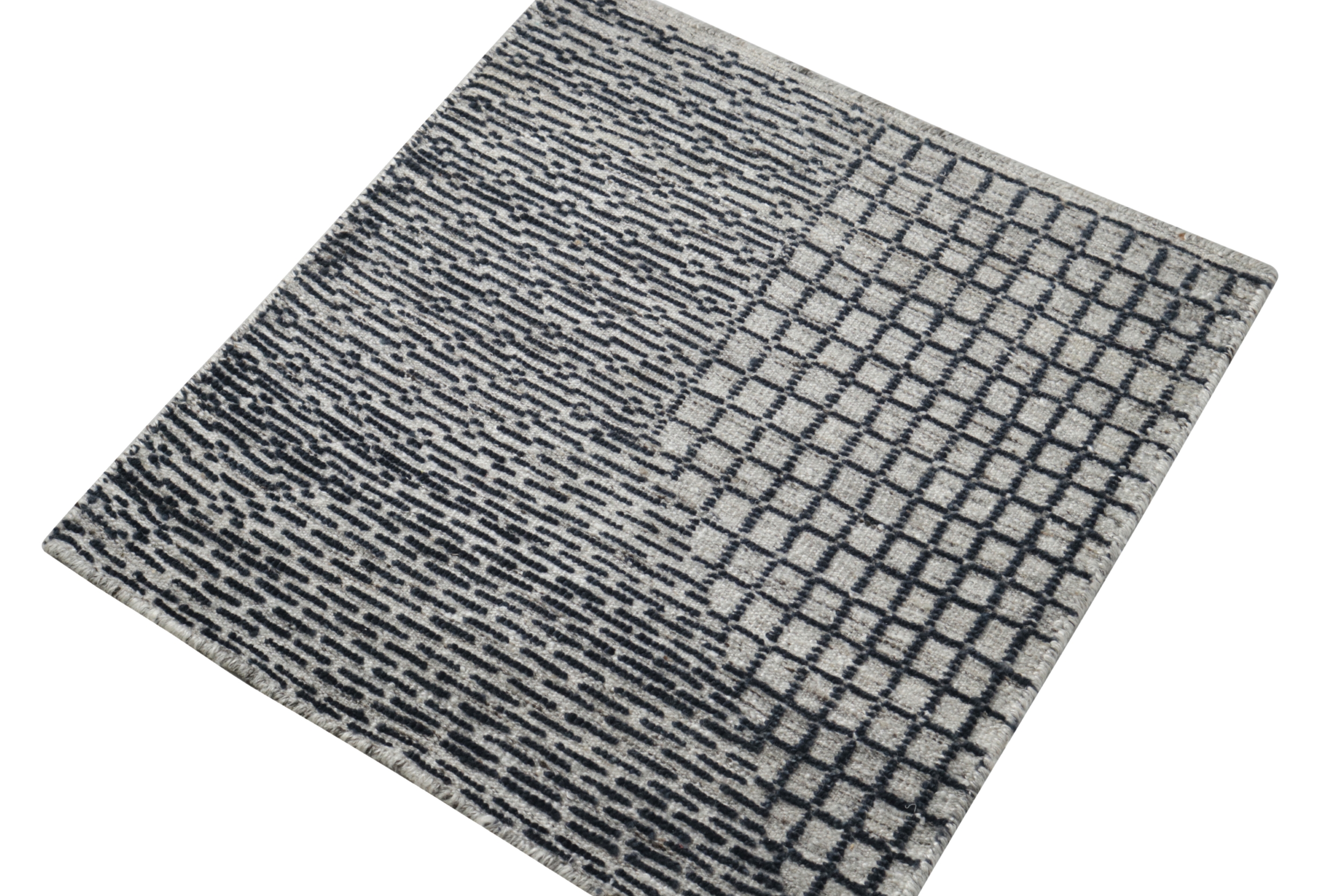 Custom Rug Sample in Gray and Black Geometric Pattern